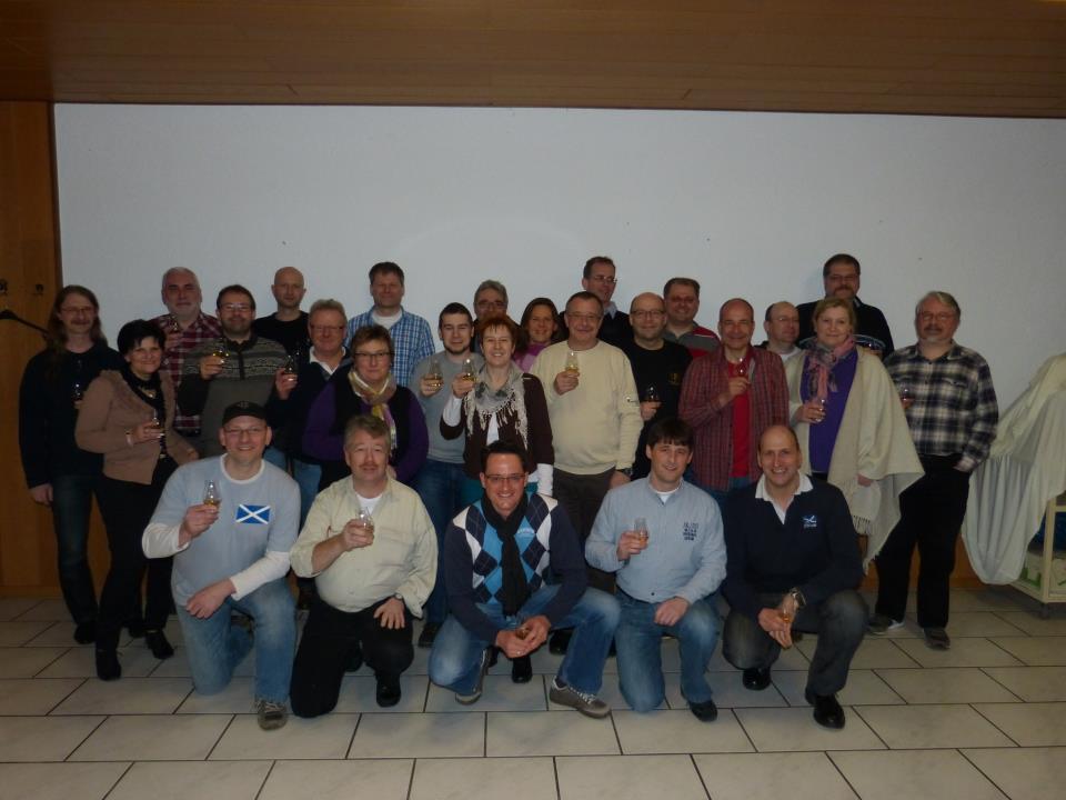 Die Gründungsmitglieder der Whisky Freunde Pfalz bei der Gründung des Vereins